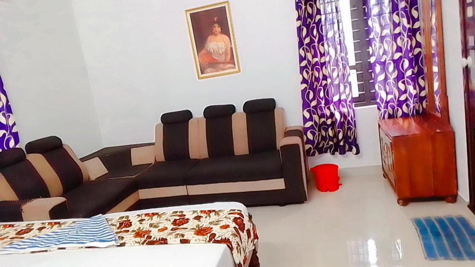 Karma Homestay Mundrothuruth Exteriör bild